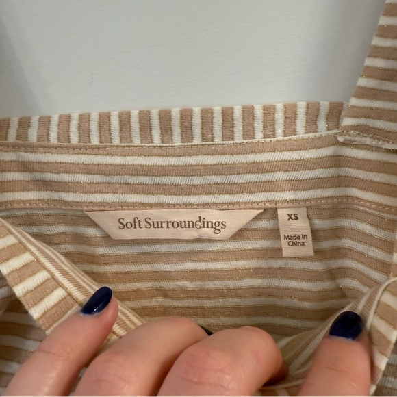 Women’s Soft Surroundings Tan and White Sleeveless Tank Top size XS - Picture 3 of 4